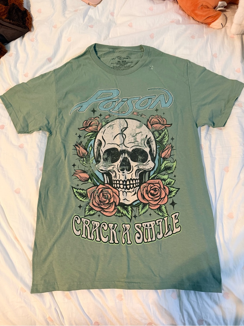 American Eagle Poison Crack a Smile Graphic Tee XS